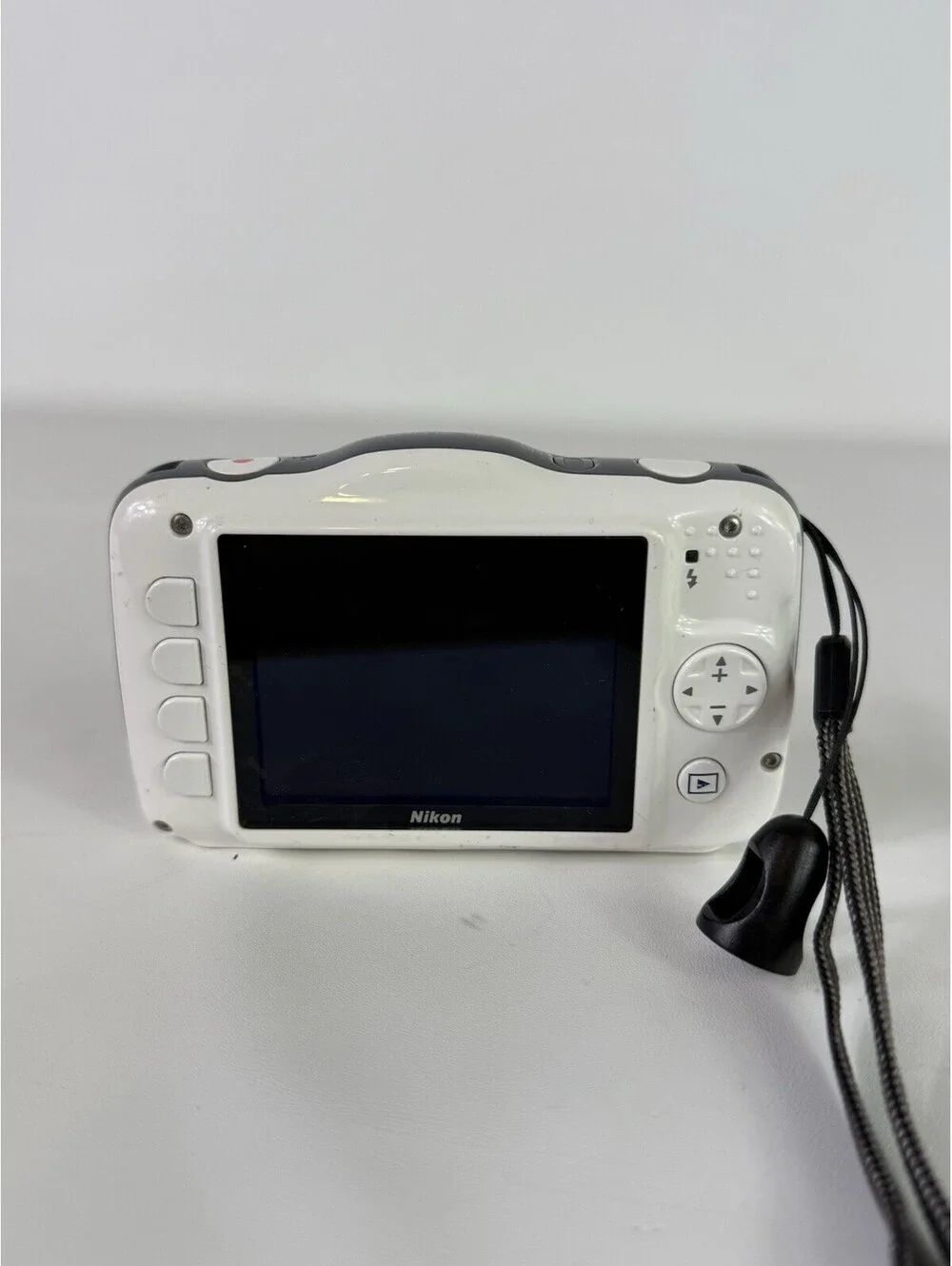 Nikon Coolpix S32 13.2MP Waterproof Digital Camera No Power